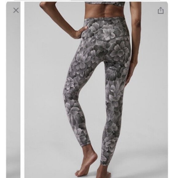 Athleta Elation Textured Tight sizer 3X Chakra Floral Black Seasalt - Picture 3 of 4
